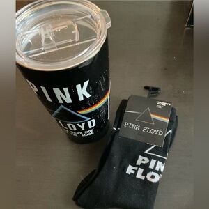 Pink Floyd The Dark Side Of The Moon 20 oz. Insulated Tumbler & Socks New NWT
